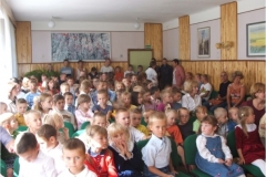 Kiekvieną rugsėjį išlydime vaikus į mokyklas