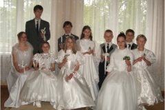 Pirmoji komunija. Grįžus iš bažnyčios. 2006 metai
